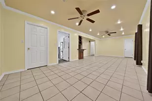 202 Hammond Loop, Sweeny, TX 77480 - Photo 7