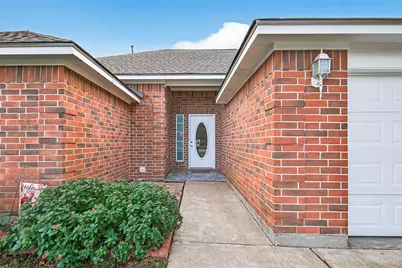 8718 Rowen Court, Needville, TX 77461 - Photo 5