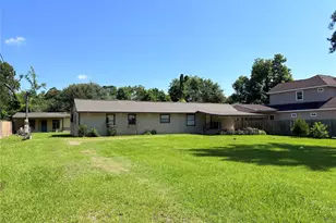 17807 Dean Ct, Conroe, TX 77302 - Photo 3