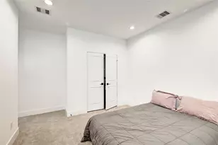 107 W Whitney St, Houston, TX 77018 - Photo 13