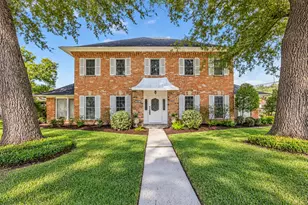 1302 Minchen Dr, Deer Park, TX 77536 - Photo 1