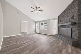 13110 Naples Ln, Stafford, TX 77477 - Photo 7