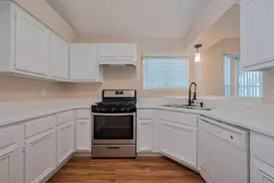 15827 Beechnut St, Houston, TX 77083 - Photo 11