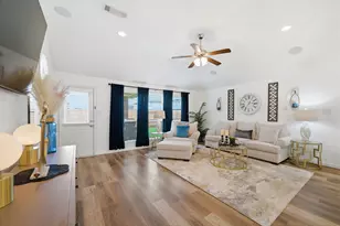 2120 Llerena Ln, League City, TX 77573 - Photo 11