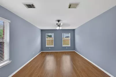 8023 Beech Meadow Lane, Houston, TX 77083 - Photo 19