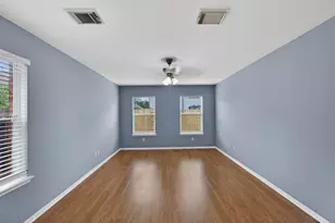 8023 Beech Meadow Ln, Houston, TX 77083 - Photo 19