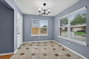 8023 Beech Meadow Ln, Houston, TX 77083 - Photo 13