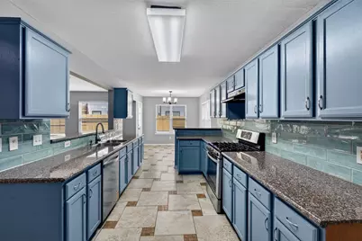 8023 Beech Meadow Lane, Houston, TX 77083 - Photo 11