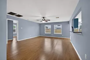 8023 Beech Meadow Ln, Houston, TX 77083 - Photo 3
