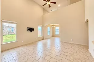 10111 Tallcrest Ln, Tomball, TX 77375 - Photo 3
