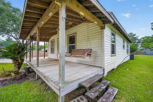 4220 Alabama Ave, Dickinson, TX 77539 - Photo 9