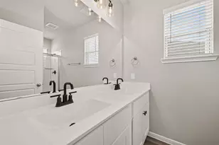 1415 Terry Roberts Dr, Angleton, TX 77515 - Photo 27