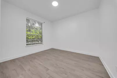 1009 Bay Area Boulevard, League City, TX 77573 - Photo 7