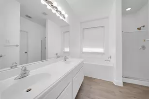 1009 Bay Area Blvd, League City, TX 77573 - Photo 11