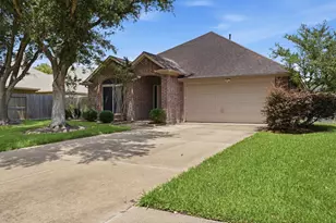 321 Preston Ln, League City, TX 77573 - Photo 3