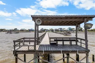 645 3rd St, San Leon, TX 77539 - Photo 5
