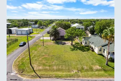 645 3rd Street, San Leon, TX 77539 - Photo 11