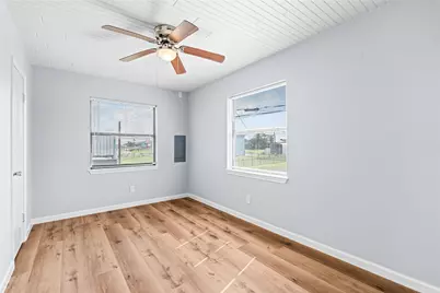 645 3rd Street, San Leon, TX 77539 - Photo 37