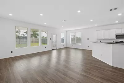 19179 Pinewood Grove Trail, New Caney, TX 77357 - Photo 5