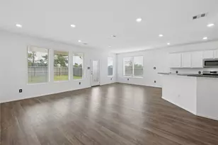 19179 Pinewood Grove Trl, New Caney, TX 77357 - Photo 5