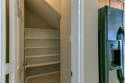 19 Wickerdale Place, The Woodlands, TX 77382 - Photo 9