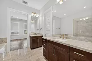 11012 Ave Malkenu Ave, Houston, TX 77043 - Photo 15
