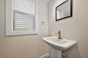 11012 Ave Malkenu Ave, Houston, TX 77043 - Photo 11