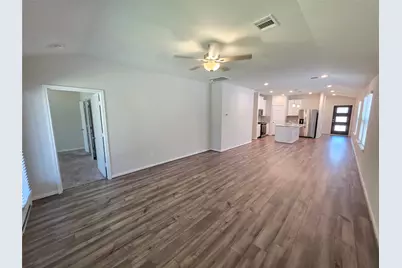 221 Harper Ridge Drive, Conroe, TX 77316 - Photo 9