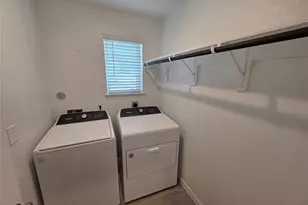 221 Harper Ridge Dr, Conroe, TX 77316 - Photo 17