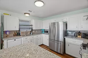 56 Tarpon St, Bayou Vista, TX 77563 - Photo 31