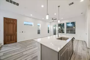 1524 Ojeman Rd, Houston, TX 77055 - Photo 5