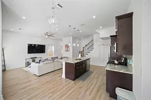 4402 McKinley St, Houston, TX 77051 - Photo 7