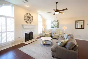 4 Lasso Ct, Angleton, TX 77515 - Photo 13