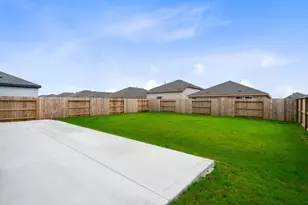 2074 Solstice Lndg Dr, Brookshire, TX 77423 - Photo 35