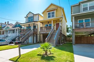 3535 Avenue M, Galveston, TX 77550 - Photo 1