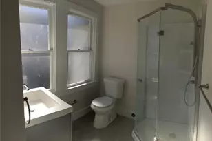 1104 E 26th St, Houston, TX 77009 - Photo 11