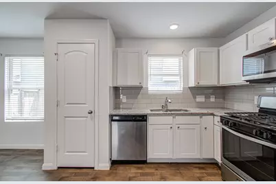 752 Road 5138, Cleveland, TX 77327 - Photo 5