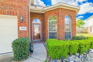 7206 Sheffield Falls Ct, Houston, TX 77095 - Photo 3