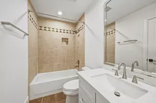 6130 Hamman St, Houston, TX 77007 - Photo 9