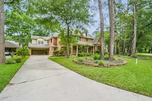 15 Crestone Pl, The Woodlands, TX 77381 - Photo 1