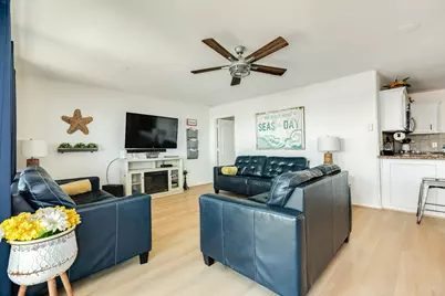 210 Beach Drive, Surfside Beach, TX 77541 - Photo 7