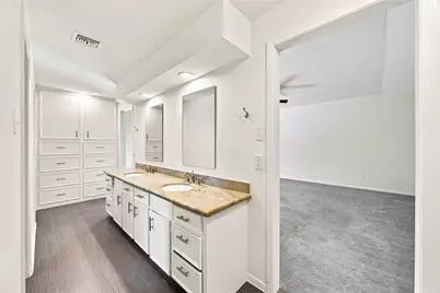 6215 Queensloch Drive, Houston, TX 77096 - Photo 21