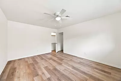 6215 Queensloch Drive, Houston, TX 77096 - Photo 25