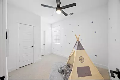 320 Neyland Street, Houston, TX 77022 - Photo 25