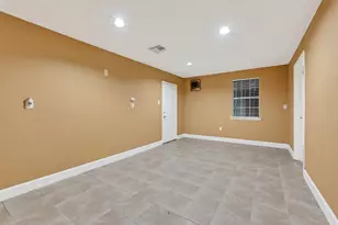 1011 Chateau Woods Pkwy Dr, Conroe, TX 77385 - Photo 33