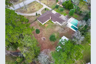 1011 Chateau Woods Parkway Drive, Conroe, TX 77385 - Photo 5