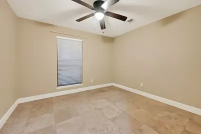 1011 Chateau Woods Parkway Drive, Conroe, TX 77385 - Photo 29