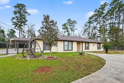 1011 Chateau Woods Parkway Drive, Conroe, TX 77385 - Photo 3
