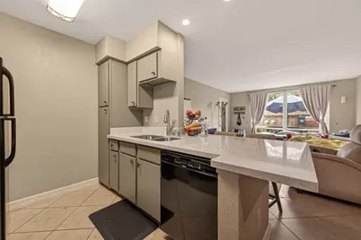 4649 Wild Indigo Street #336, Houston, TX 77027 - Photo 15