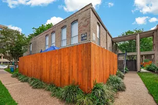 4649 Wild Indigo St, Houston, TX 77027 - Photo 3